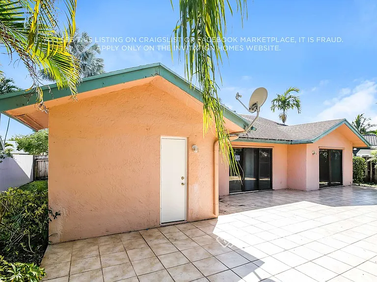 2301 NW 102nd Way — Photo 16