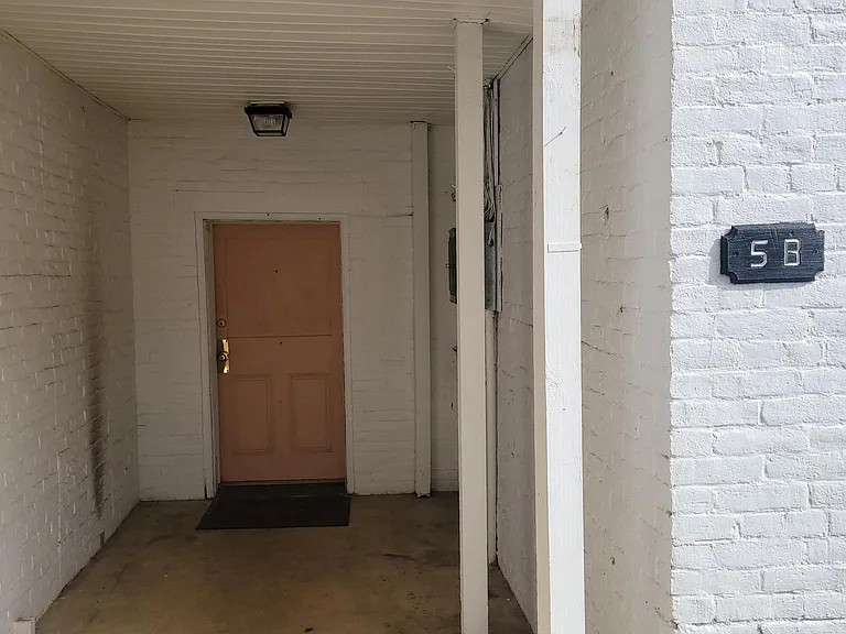 5 N Main St #5B — Photo 2