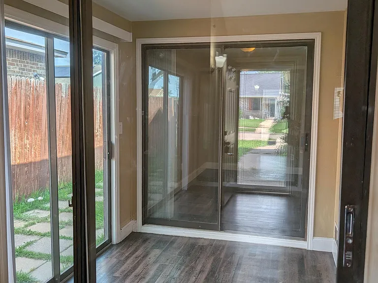 4423 Chapman St #2 — Photo 9