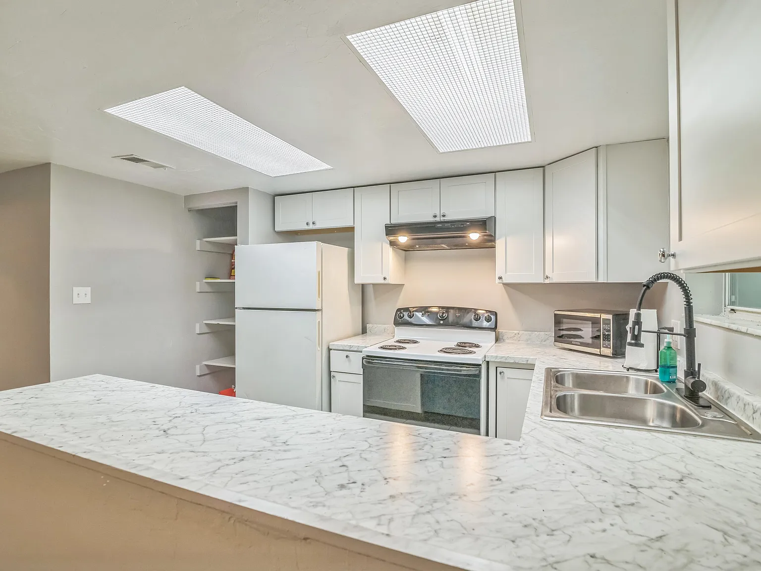 4 bed, 2.5 bath, 1280 sqft, $797 — Photo 4