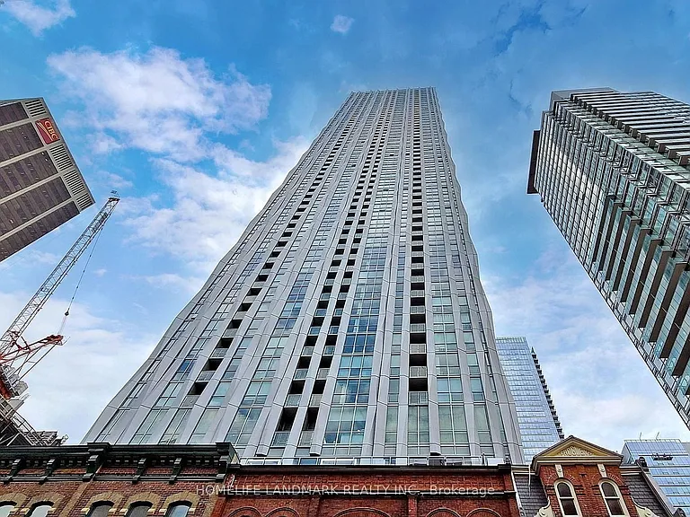 1 Yorkville Ave #2409 — Photo 2