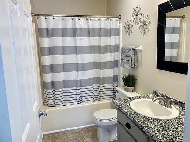 Upstairs bathroom