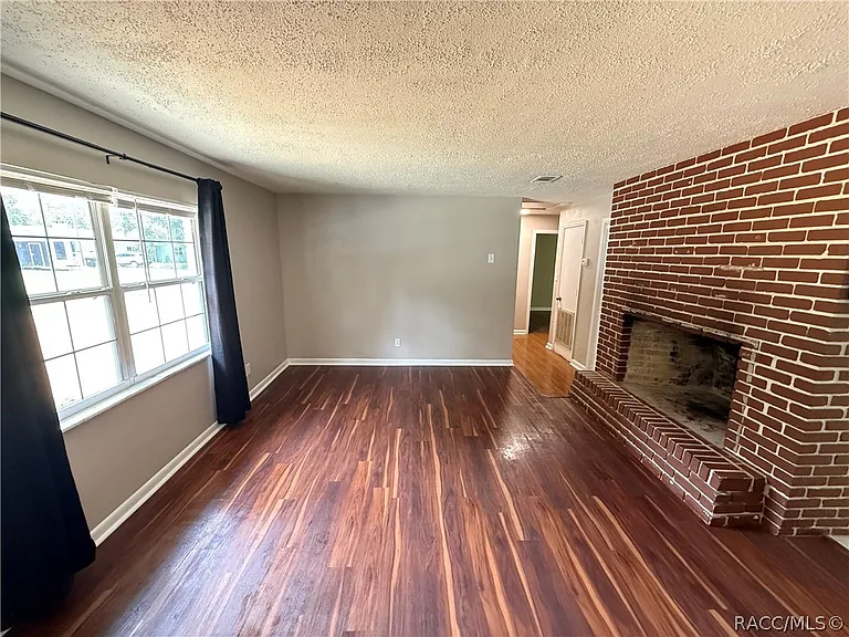 655 S Marlene Point #A — Photo 2