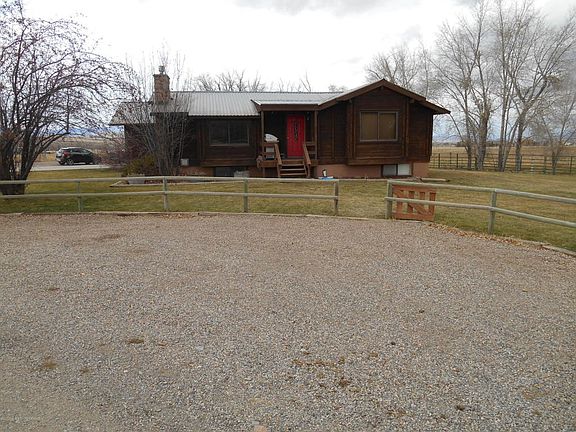 2nd image of 548 Cottonwood Dr