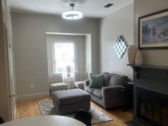 4th image of 532 E Gaston St #B