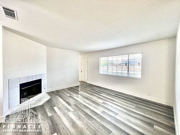 4th image of 16934 S Dalton Ave #B