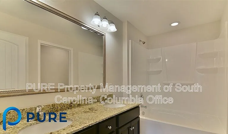 44 Bayberry Ct — Photo 23