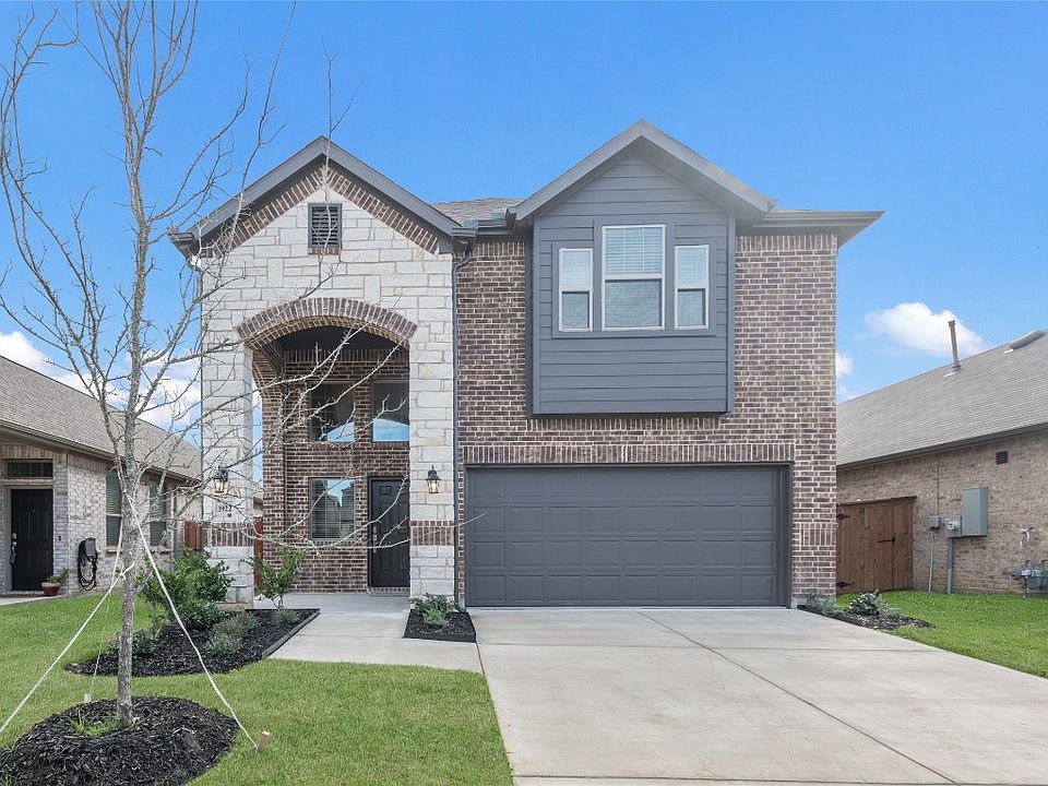 1st image of 3922 Chesapeake Ln