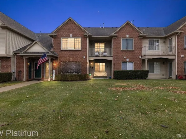 45519 Hidden View Ct, Utica, MI 48315