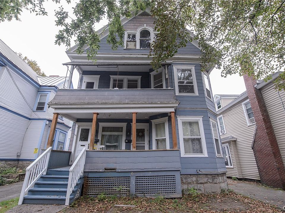 1st image of 115 Trinity Pl
