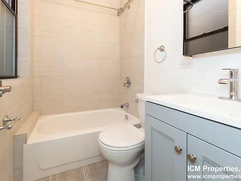 3616 N Paulina St #1 — Photo 4