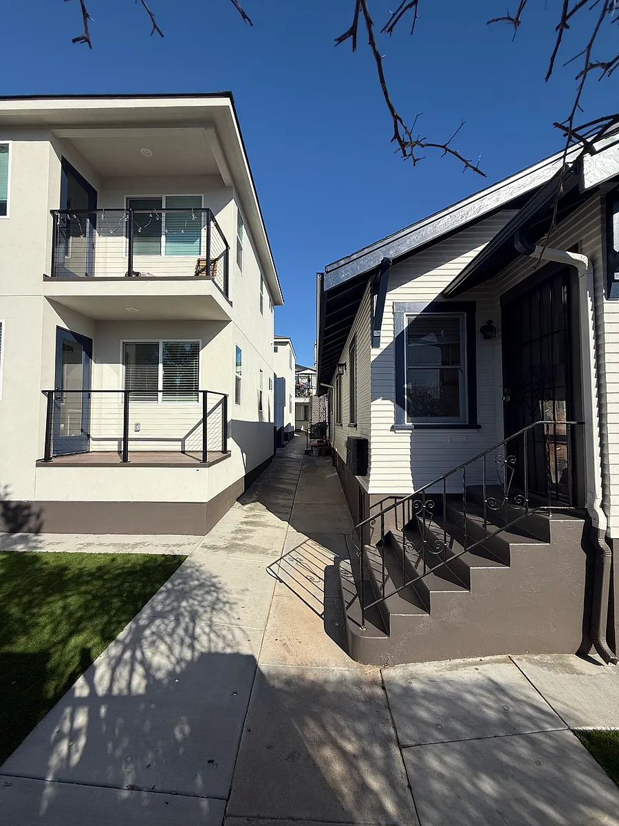 Building Photo - 4055 Alabama St #3