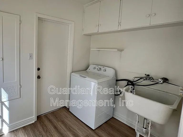 535 W Edgemont Ave — Photo 8