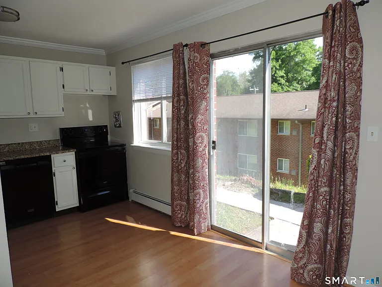 224 New Britain Ave #8 — Photo 2