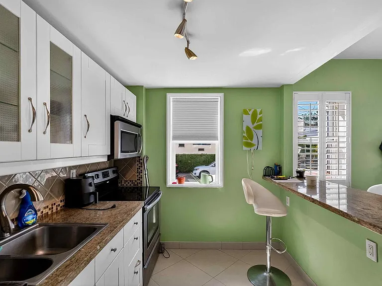 802 Euclid Ave #104 — Photo 15