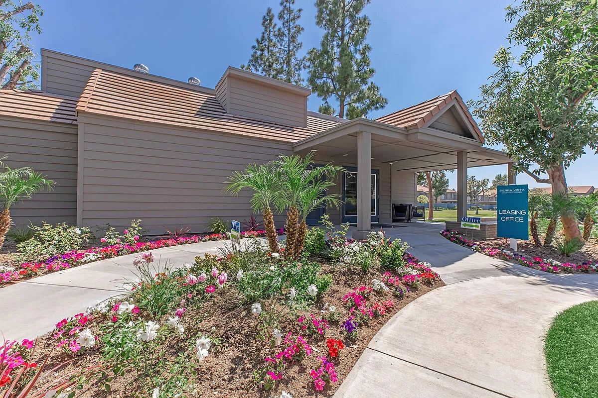 Building Photo - Sierra Vista