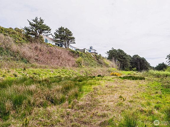 5th image of 4788 Beach Lane