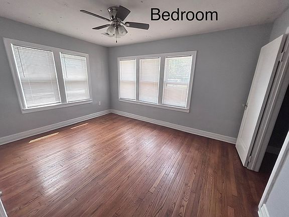 3rd image of 2433 NW 22nd St
