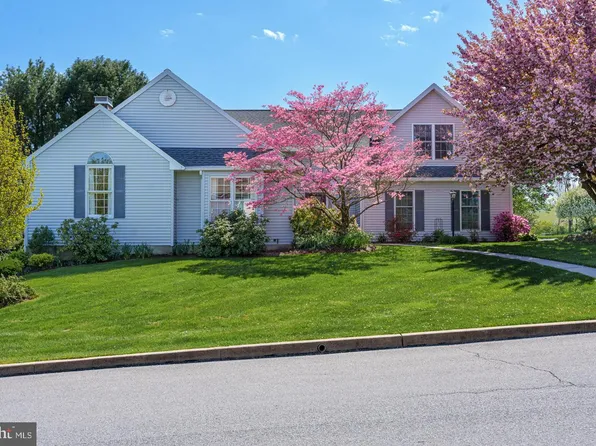 20 Northridge Dr W, Mohnton, PA 19540