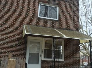 597 Snowden Rd, Upper Darby, PA 19082