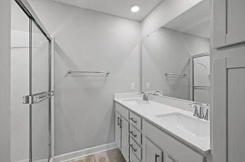 10904 Holly Pl N — Photo 18