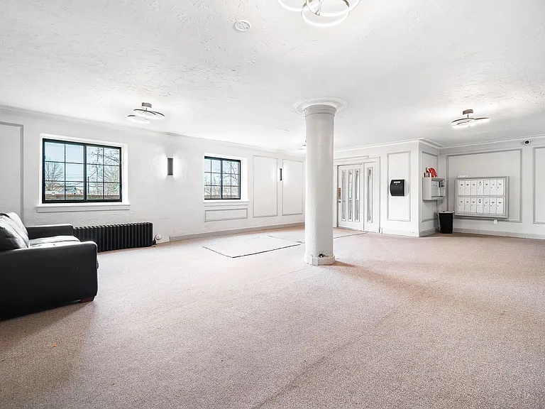 Middlehurst Apartments — Photo 40