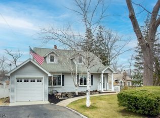 170 Rainbow Trl, Denville, NJ 07834