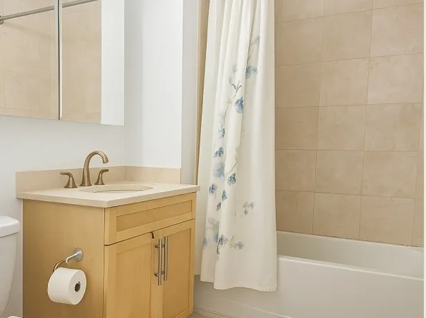 40-22 College Point Boulevard image 8 of 15