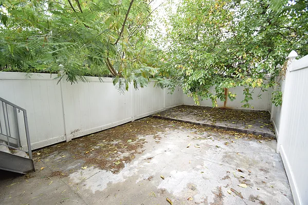 Rented by Urban Realty NYC | media 2