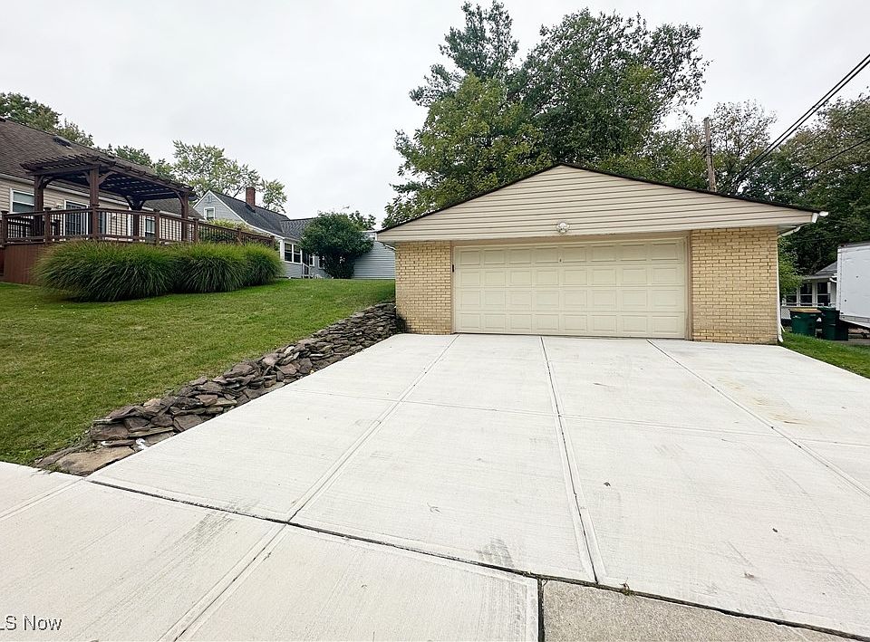 17615 Maple Heights Blvd, Maple Heights, OH 44137 | Zillow