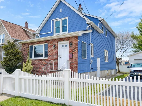 205 Valley Brook Ave APT 2, Lyndhurst, NJ 07071