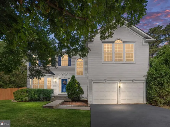 55 Hamstead Rd, Fredericksburg, VA 22405