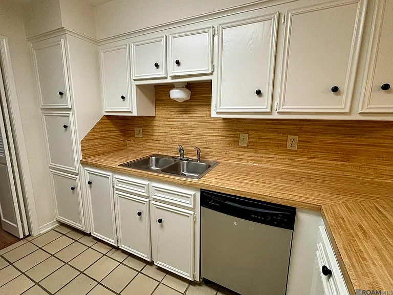 5416 Heatherstone Dr — Photo 7