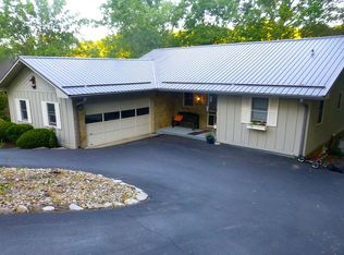 2240 S Hill Valley Rd, Martinsville, IN 46151