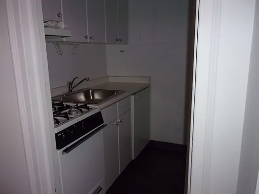 Rented by Carlyle Property Management | media 7