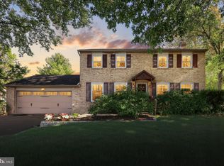 910 Westminster Ave, Hanover, PA 17331