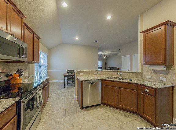 5th image of 540 Saddlehorn Way