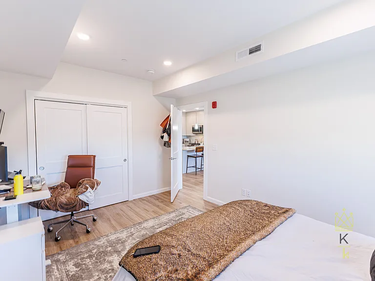 458 Washington St #305 — Photo 5