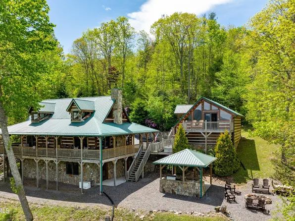 1527 Stone Mountain Rd, Trade, TN 37691