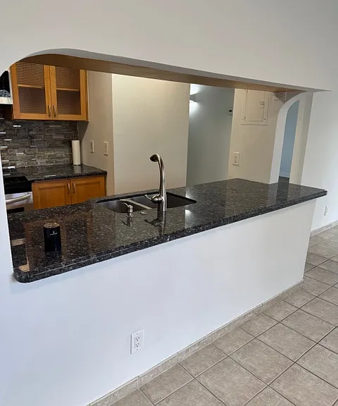 1407 NE 56th St #310 — Photo 7