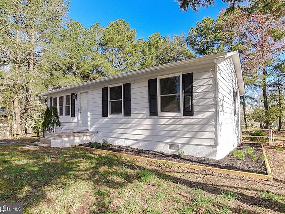 3rd image of 22219 Knight Ct