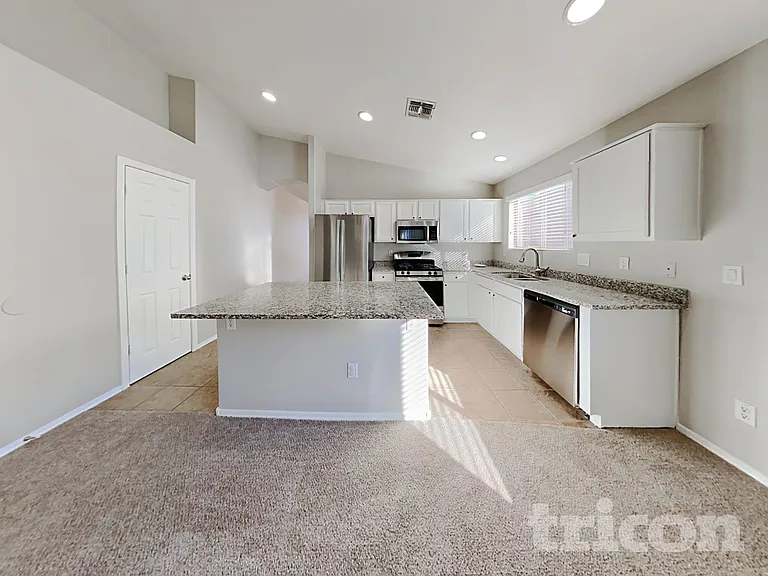 45539 W Sky Ln — Photo 3