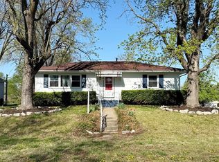 900 S Cedar St, Nevada, MO 64772