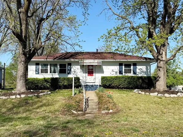 900 S Cedar St, Nevada, MO 64772