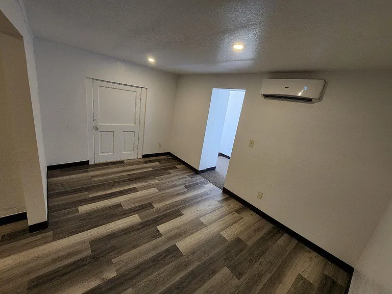 615 N 8th St #1 — Photo 2