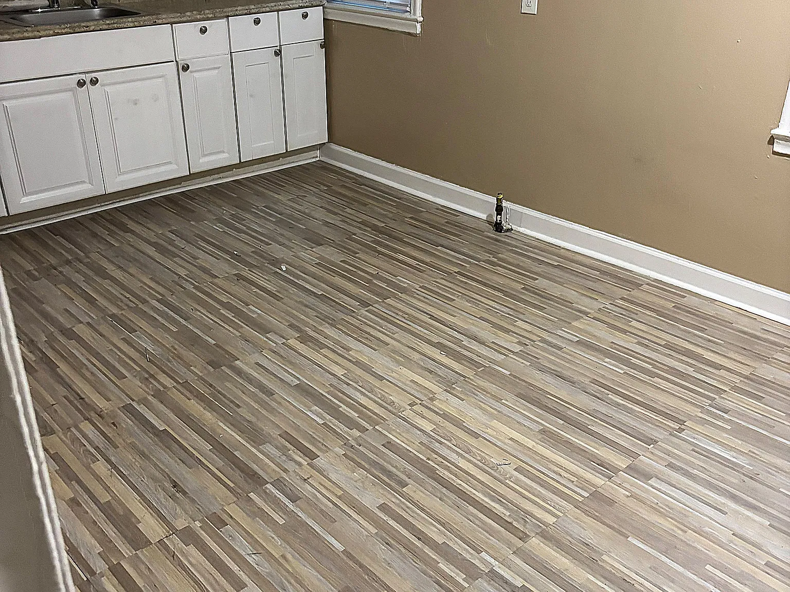 3 bed, 1001 sqft, $1,200 — Photo 3