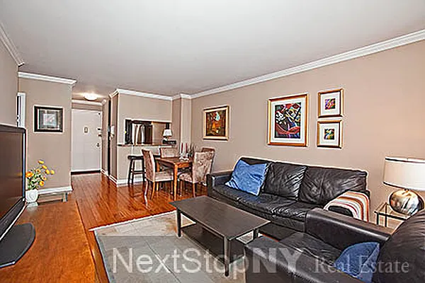 Sold by NextStopNY | media 17