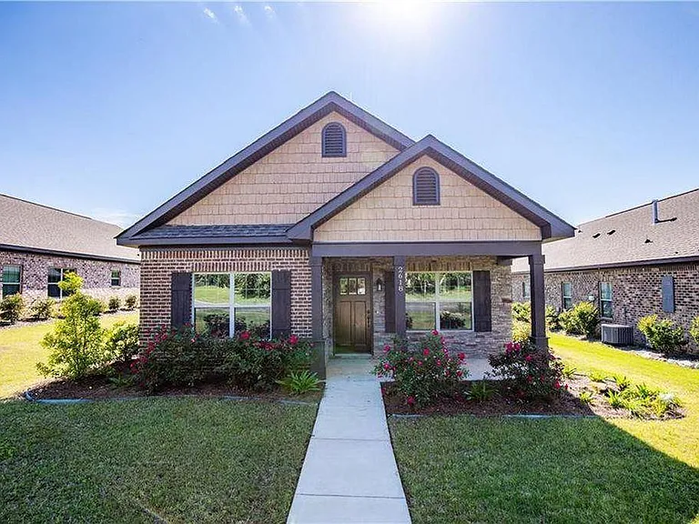 2618 Tuscany Hills Dr — Photo 1