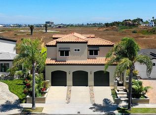 125 Surf Pl, Seal Beach, CA 90740