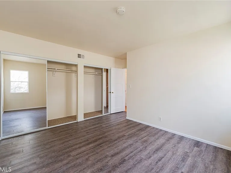 29119 S Highmore Ave — Photo 11